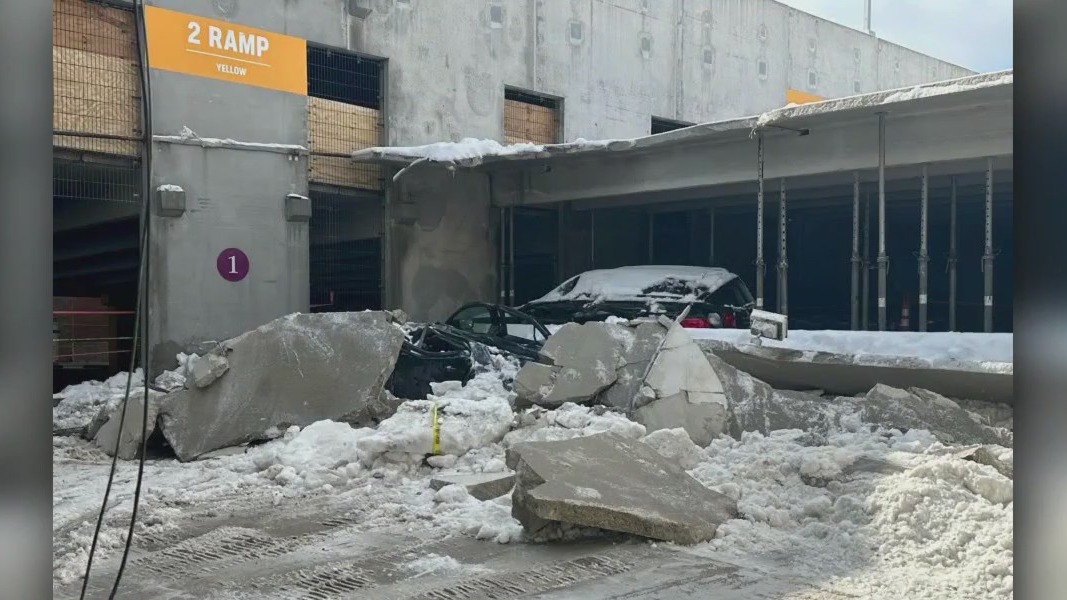 Bayshore parking garage collapse; no victims, officials confirm